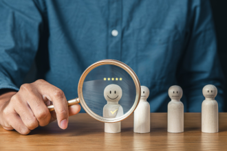 Bráulio Henrique Dias Viana destaca como a inteligência artificial está revolucionando o RH e potencializando a gestão de pessoas.