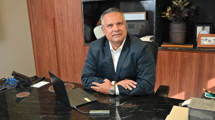 Elmar Juan Passos Varjão Bomfim