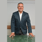 Elmar Juan Passos Varjão Bomfim